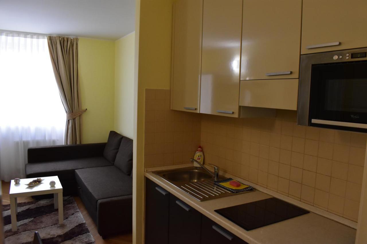 Apartment Vikroria - Halkova 5 Prague Ngoại thất bức ảnh