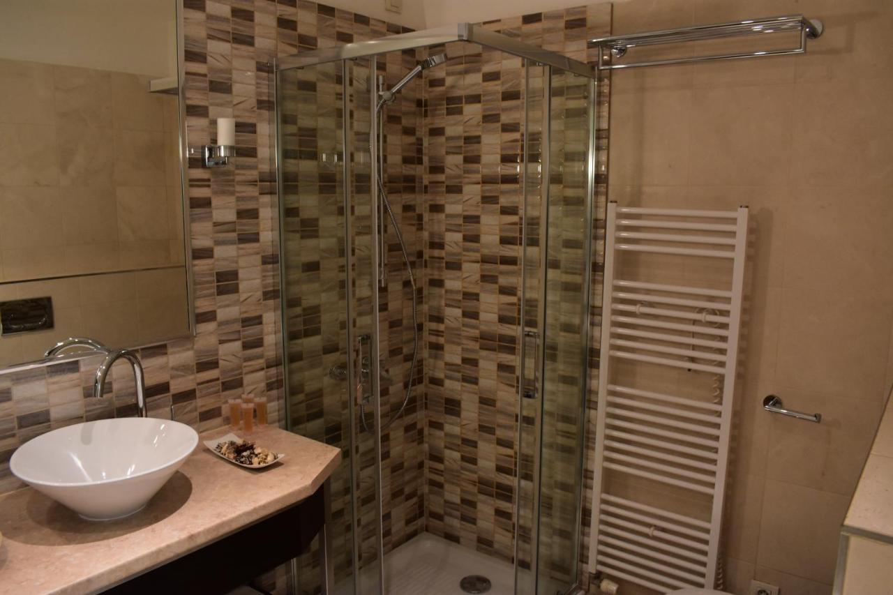 Apartment Vikroria - Halkova 5 Prague Ngoại thất bức ảnh