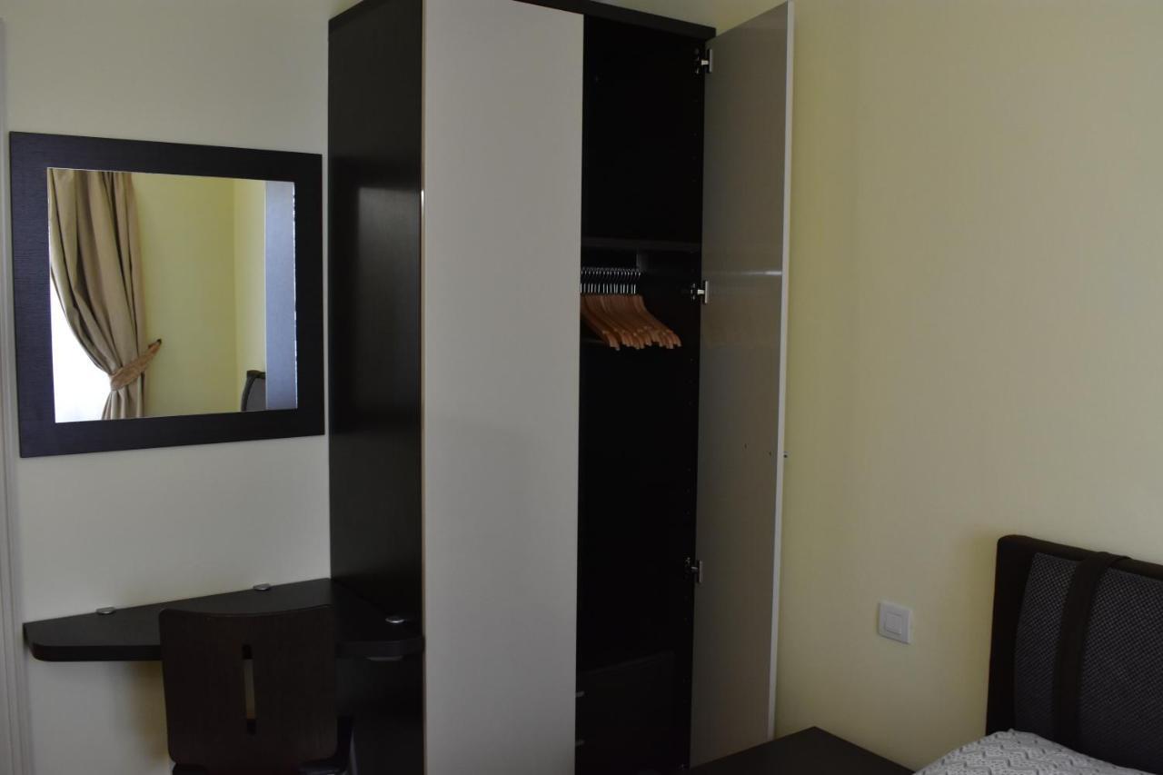 Apartment Vikroria - Halkova 5 Prague Ngoại thất bức ảnh