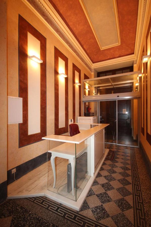 Apartment Vikroria - Halkova 5 Prague Ngoại thất bức ảnh